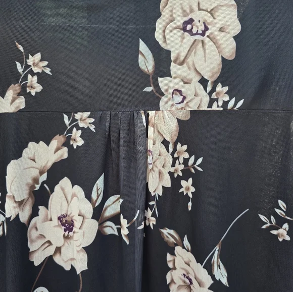 Floral Black Women's Top Sheer Sleeves Plus Size 1 - Picture 7 of 8